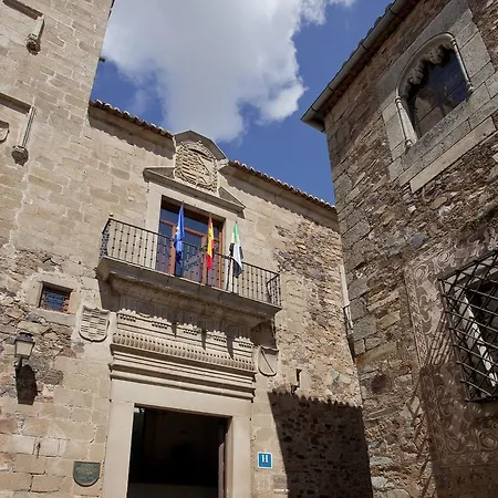 De 4* Caceres