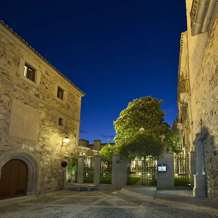 Hotel De 4*