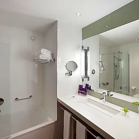 Otel De 4*