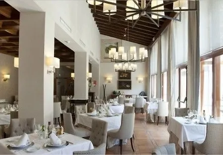 De 4* Caceres