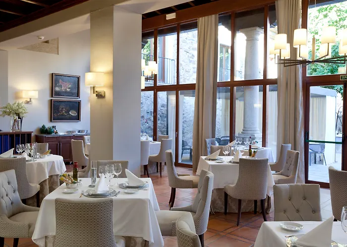 卡塞雷斯旅馆 酒店