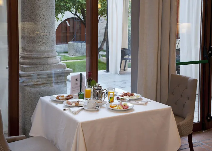 卡塞雷斯旅馆 酒店 Caces