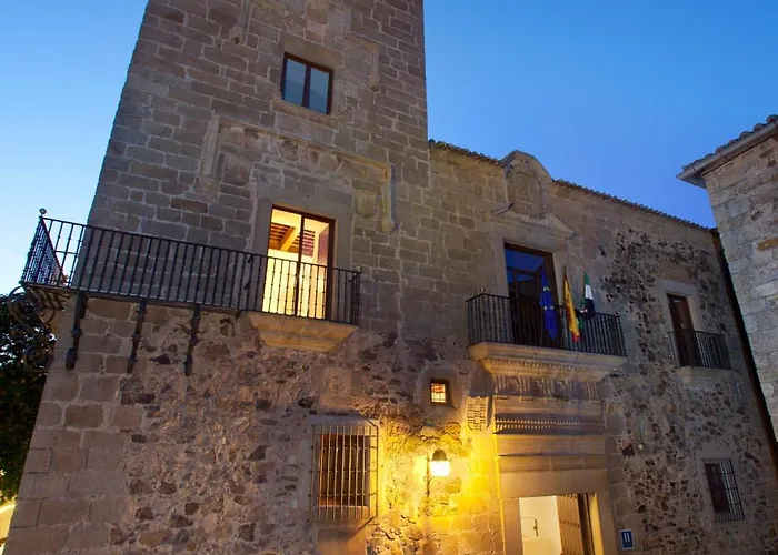 卡塞雷斯旅馆 4*